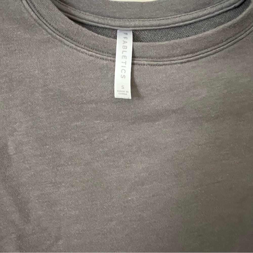Fabletics Loose Fit Cropped Sweatshirt in Gray size Small - Picture 10 of 14